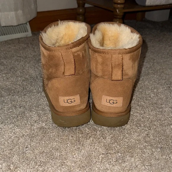 UGG Classic Mini II boot - Picture 2 of 5